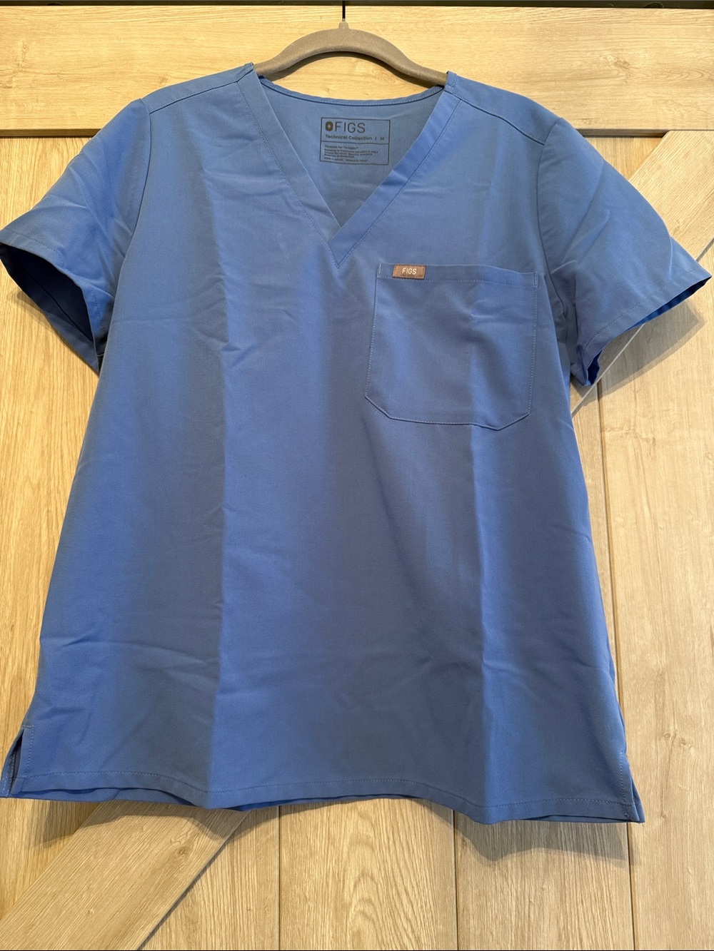 Figs Women’s Catarina One Pocket Scrub Top
